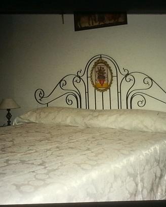 Testata letto matrimoniale in ferro battuto