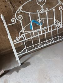 letto in ferro battuto 