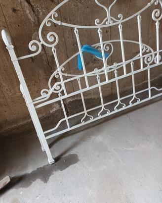 letto in ferro battuto 