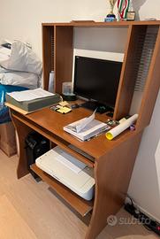 Scrivania pprta computer