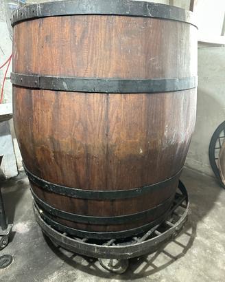 Attrezzatura per fare il vino