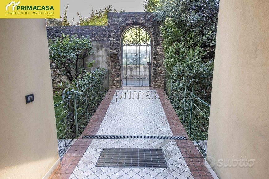 Appartamento di 55 m² con 3 locali e box auto a To - Vista 5