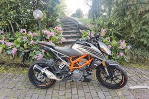 KTM 125 Duke - 2022