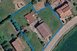 Casa con 2000 mq di terreno edificabile a Riardo