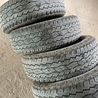 Gomme 225/65 r17