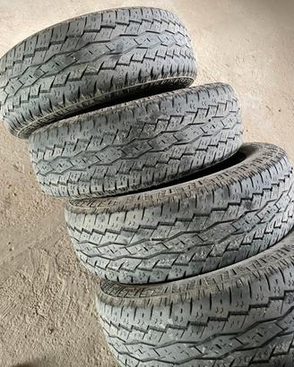 Gomme 225/65 r17