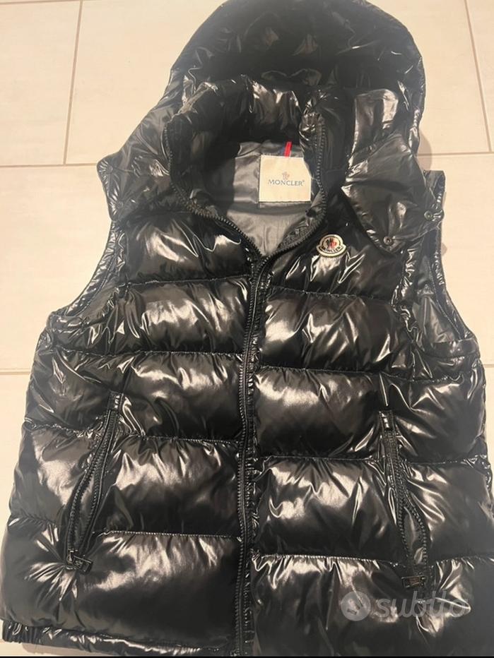 Moncler nero lucido Vendita in Abbigliamento e accessori
