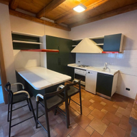 Mobile cucina con 3 sedie