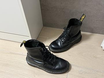 Dr martens 39 on sale nero