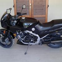 MOTO HONDA " VF500 F "