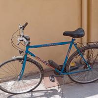 BICICLETTA CITY BIKE BUONO STATO DA UOMO