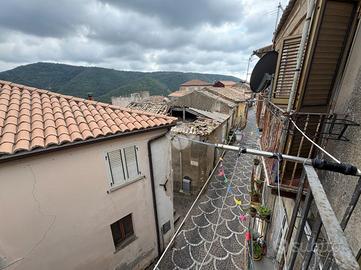 3 LOCALI A CURINGA