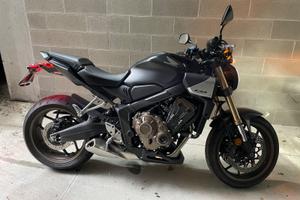 Honda CB 650 - 2024 Full optional