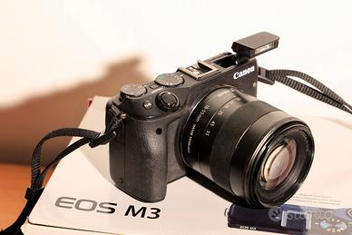 Canon M3 con zoom 18-55