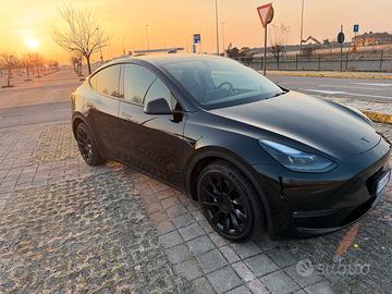 Tesla Model Y dual motor long range