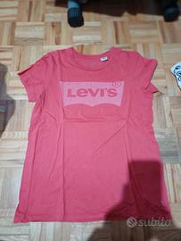 maglietta levis