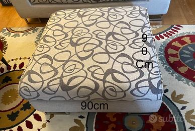 Divano due posti con pouf