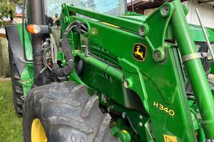 Caricatore John deere h340