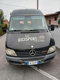 Furgone perfetto per gruppi ciclistici