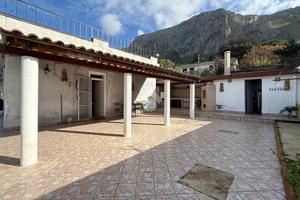 VILLA SINGOLA A TERRASINI