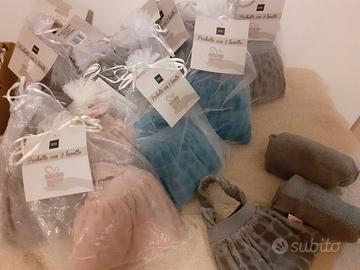 12 pochette con 2 lavette