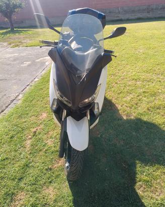 x max400