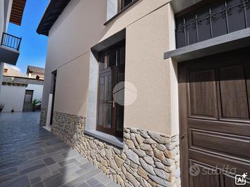 3 LOCALI A VILLENEUVE