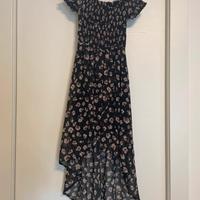 Vestito con fiori
