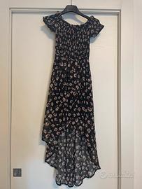 Vestito con fiori