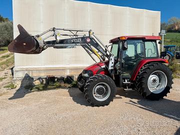 Case JX100U con caricatore frontale