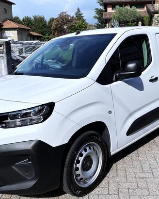 Citroen Berlingo New 1.5Hdi 130Cv Passo Lungo 2025