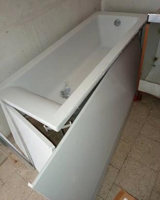 Vasca + telaio con panelli usata solo x prova. .17