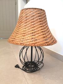 Lampada e piantana in vimini intrecciato 