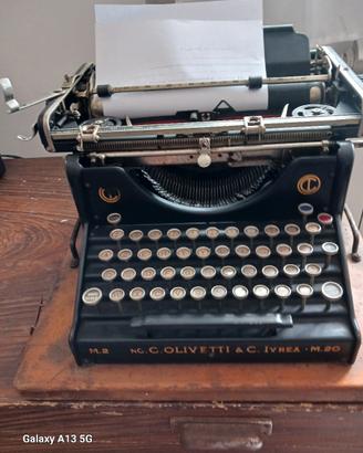 macchina OLIVETTI M20
