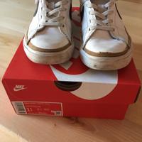 Scarpe Nike misura 33