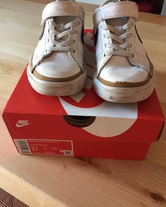 Scarpe Nike misura 33