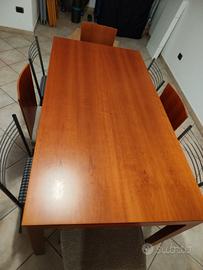 Tavolo +sedie