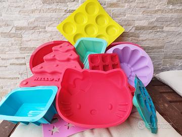 Set 10 stampi e formine Hello Kitty