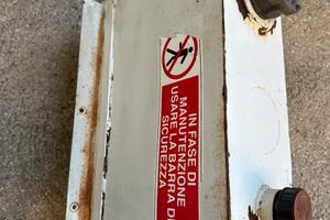 Serbatoio idraulico completo di filtro