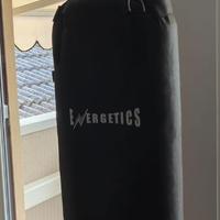 SACCO BOXE DA 30 KG praticamente nuovo CON STAFFA