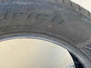 Pneumatici 225/60 R18 BFGoodrich  per SUV