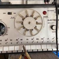 CRB mod. AE11 accordatore per strumenti musicali