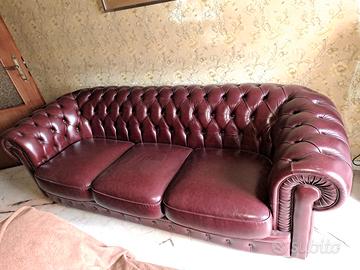 Divano Chesterfield 