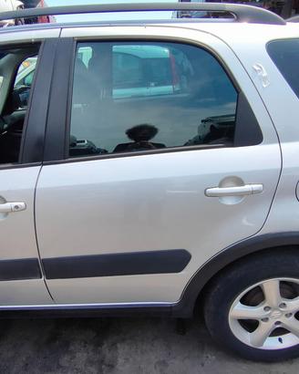 SUZUKI SX4 2009 PORTA POSTERIORE SX/DX