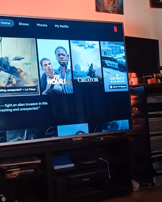 Smart TV Phillips 65" Pollici HD  4K