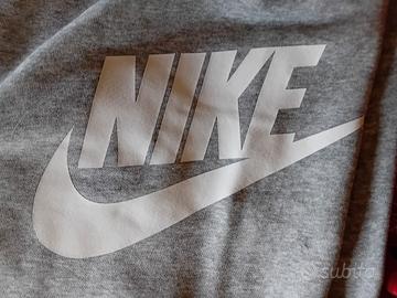 Pantaloni Nike 