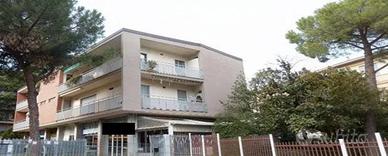 Immobile in asta di 150 m² con 4 locali e box auto