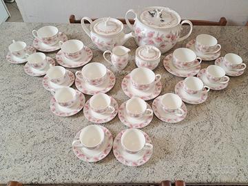 Eschenbach, Servizio di piatti.