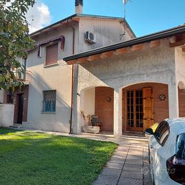 Voghenza - Casa semindipendente con scoperto