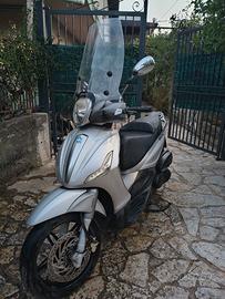 Beverly 350 